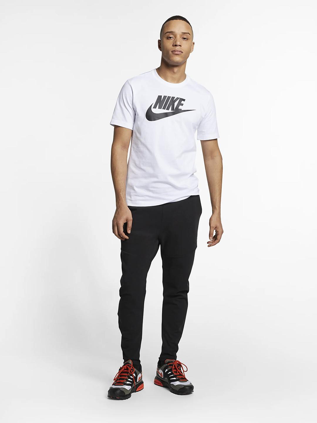 Nike t-shirt bianco con logo nero