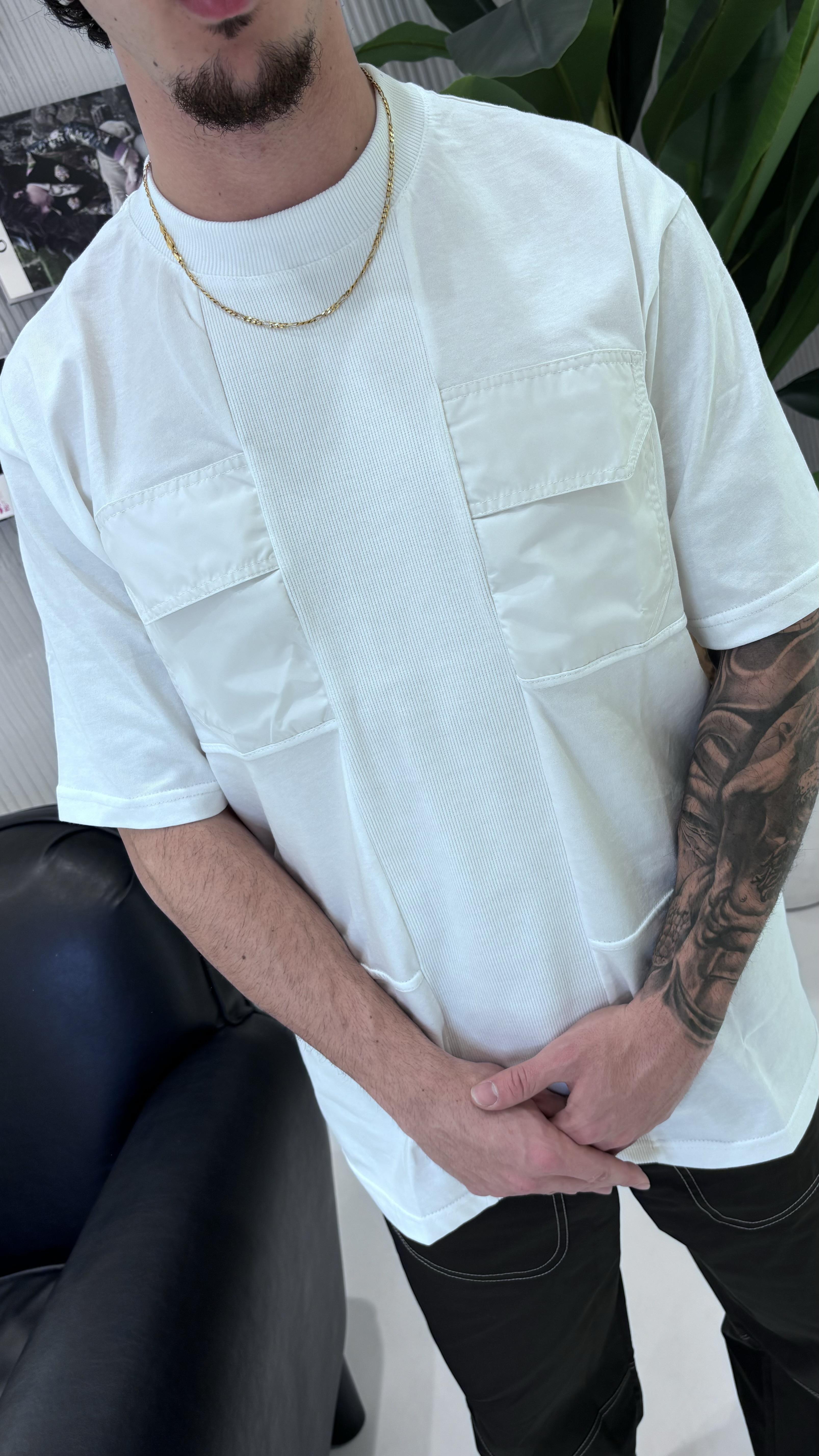 All Five t-shirt bianco con taschini