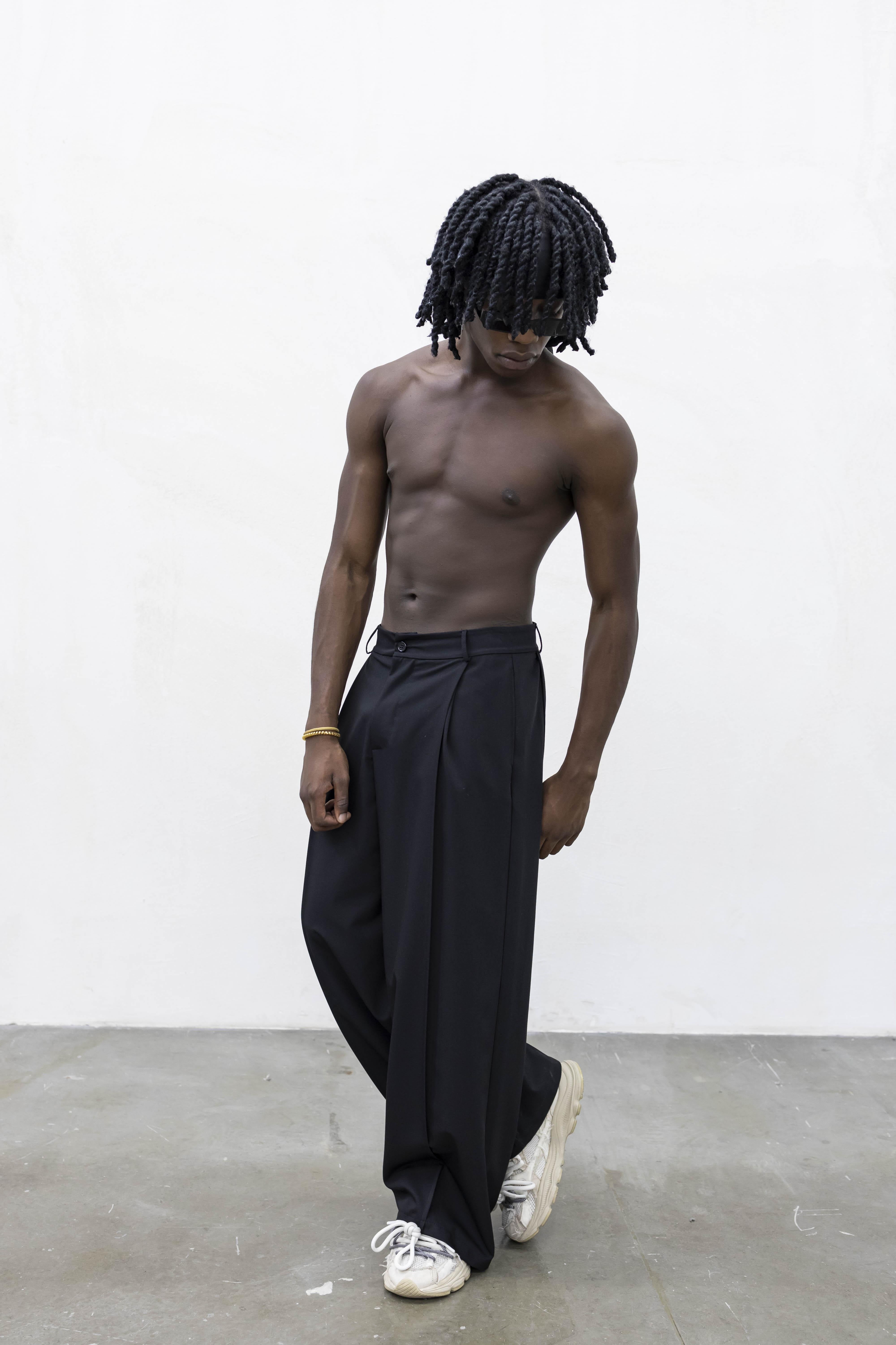 Present Day All Pinces pantaloni nero