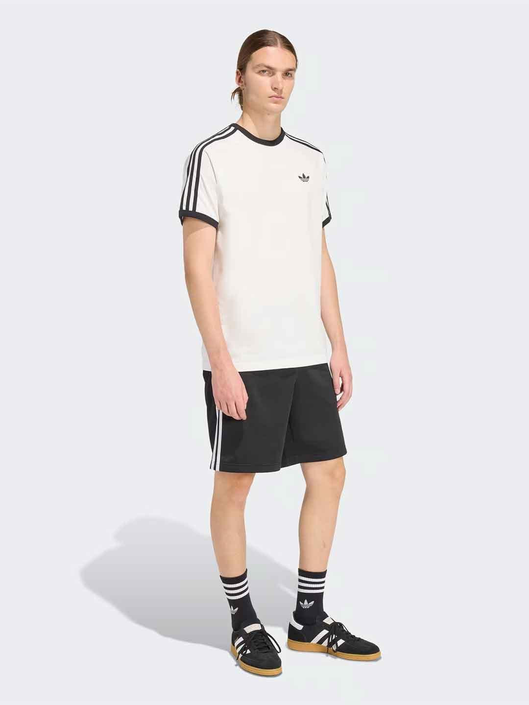Adidas t-shirt bianco con logo nero
