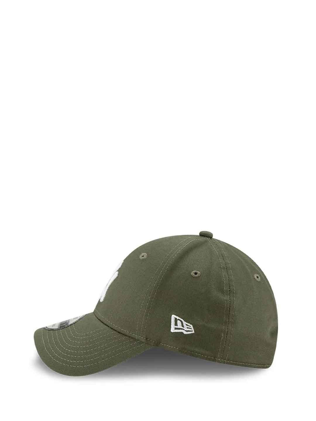 New Era 9Forty cappello verde militare con logo bianco
