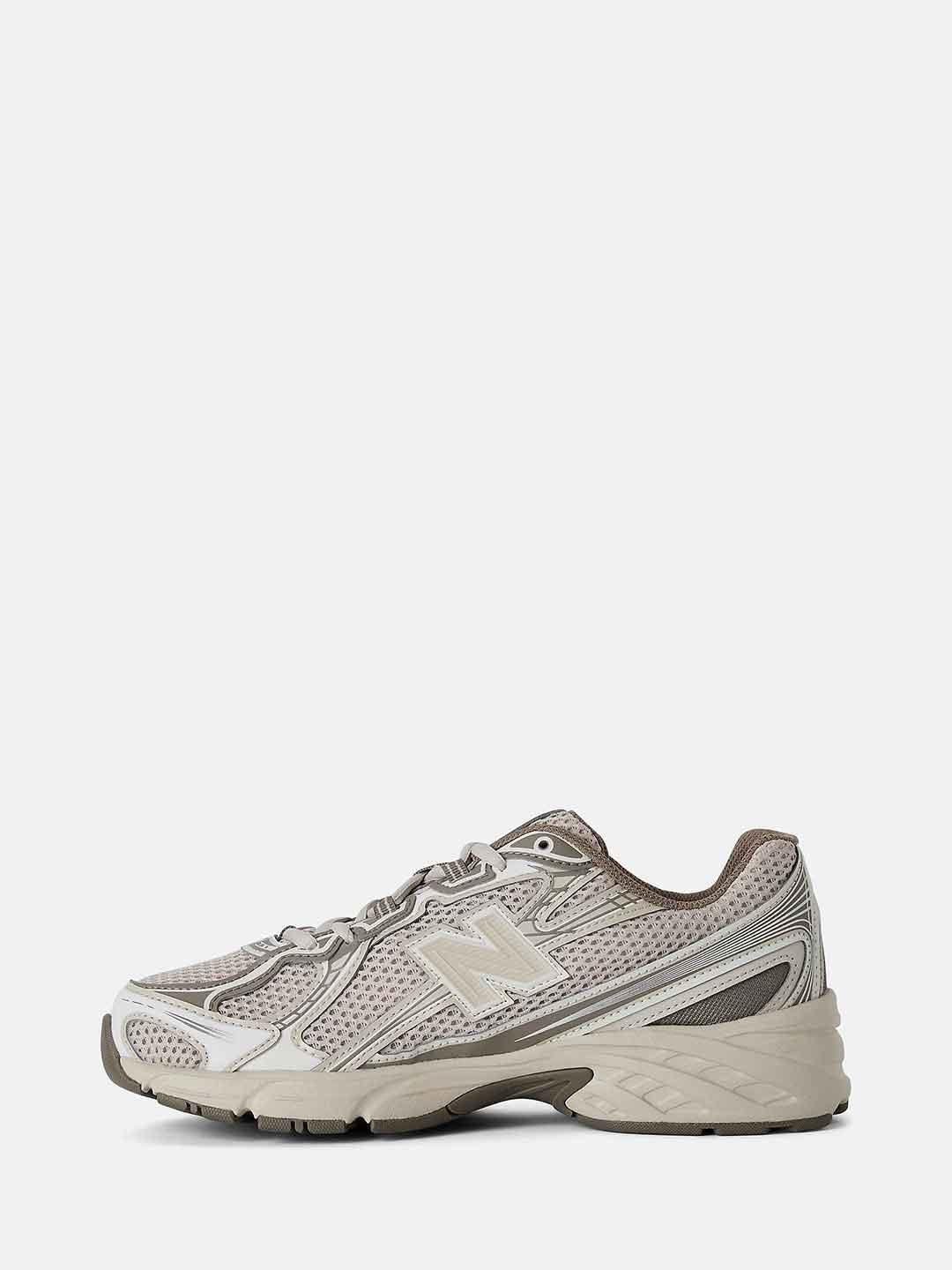 New Balance 740 sneakers beige