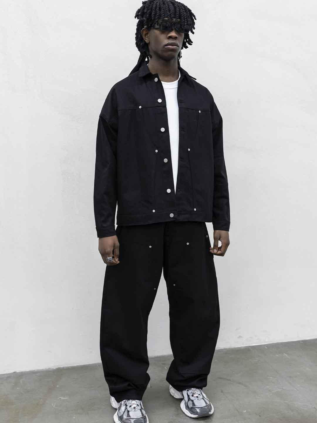 Present Day Carpenter coordinato nero in jeans