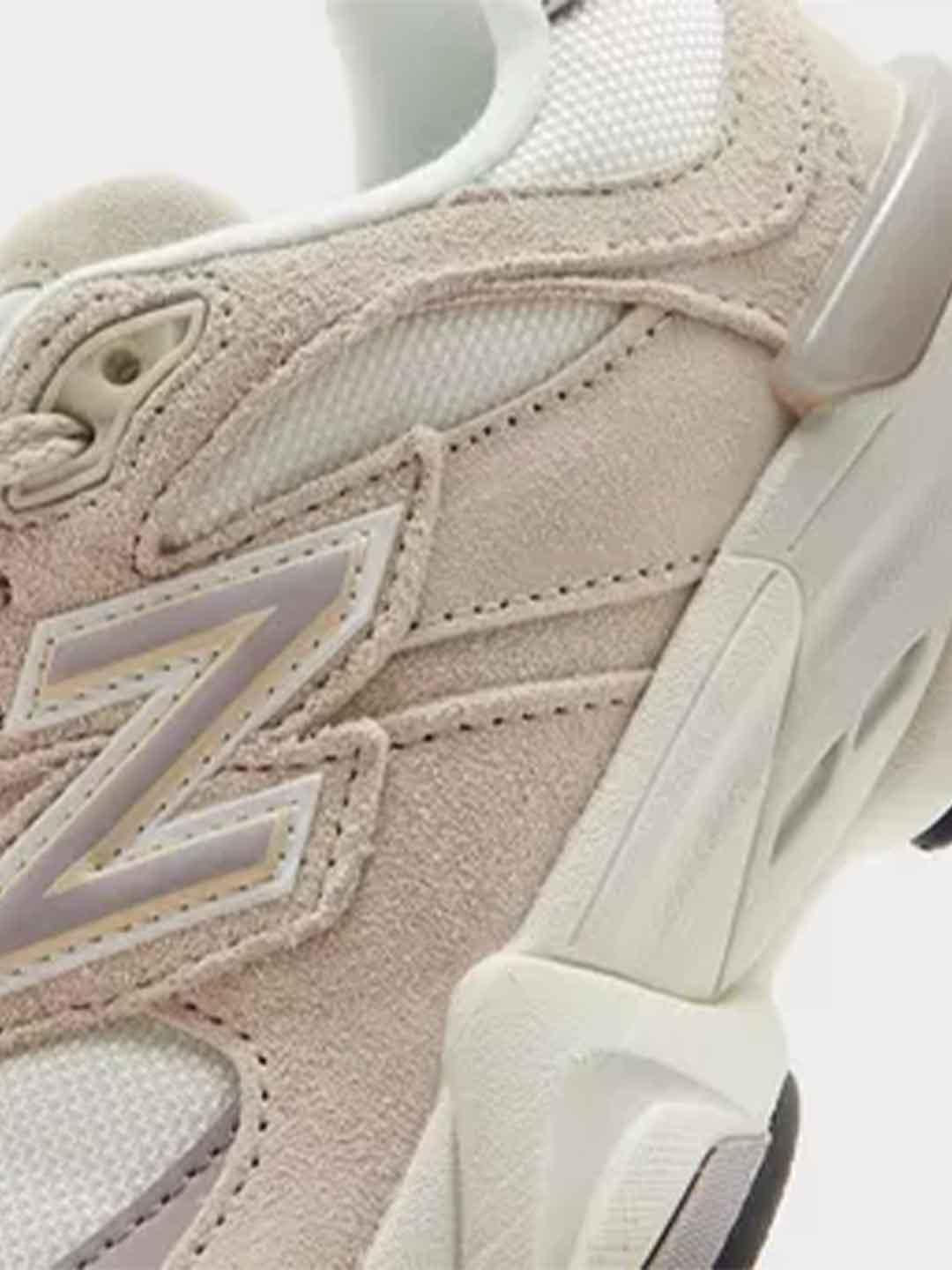 New Balance 9060 sneakers panna