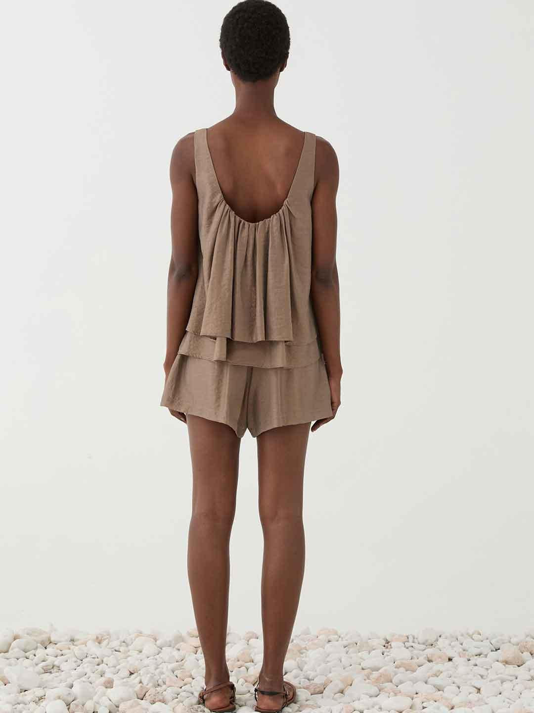 Eleh top marrone con pinces