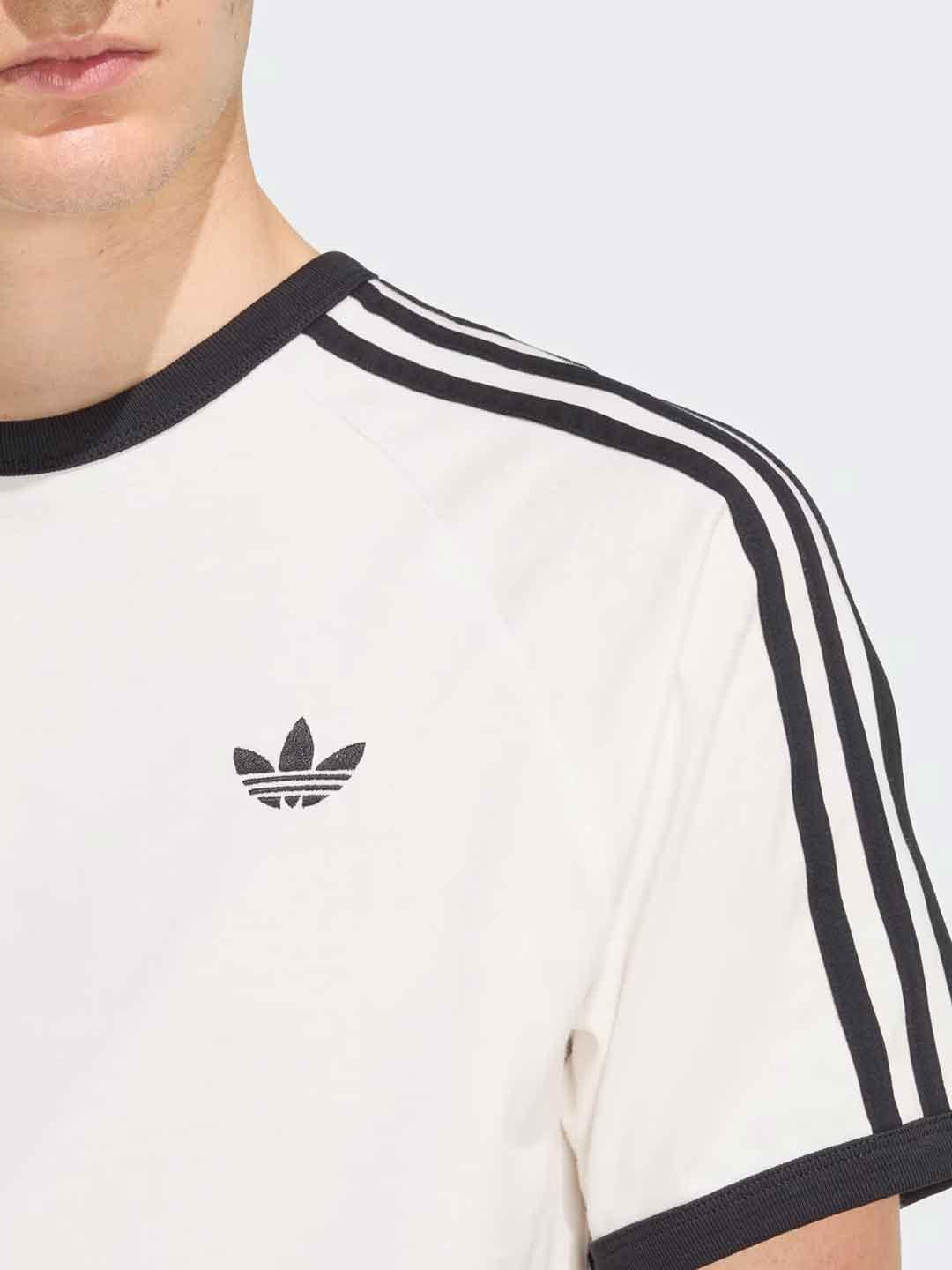 Adidas t-shirt bianco con logo nero