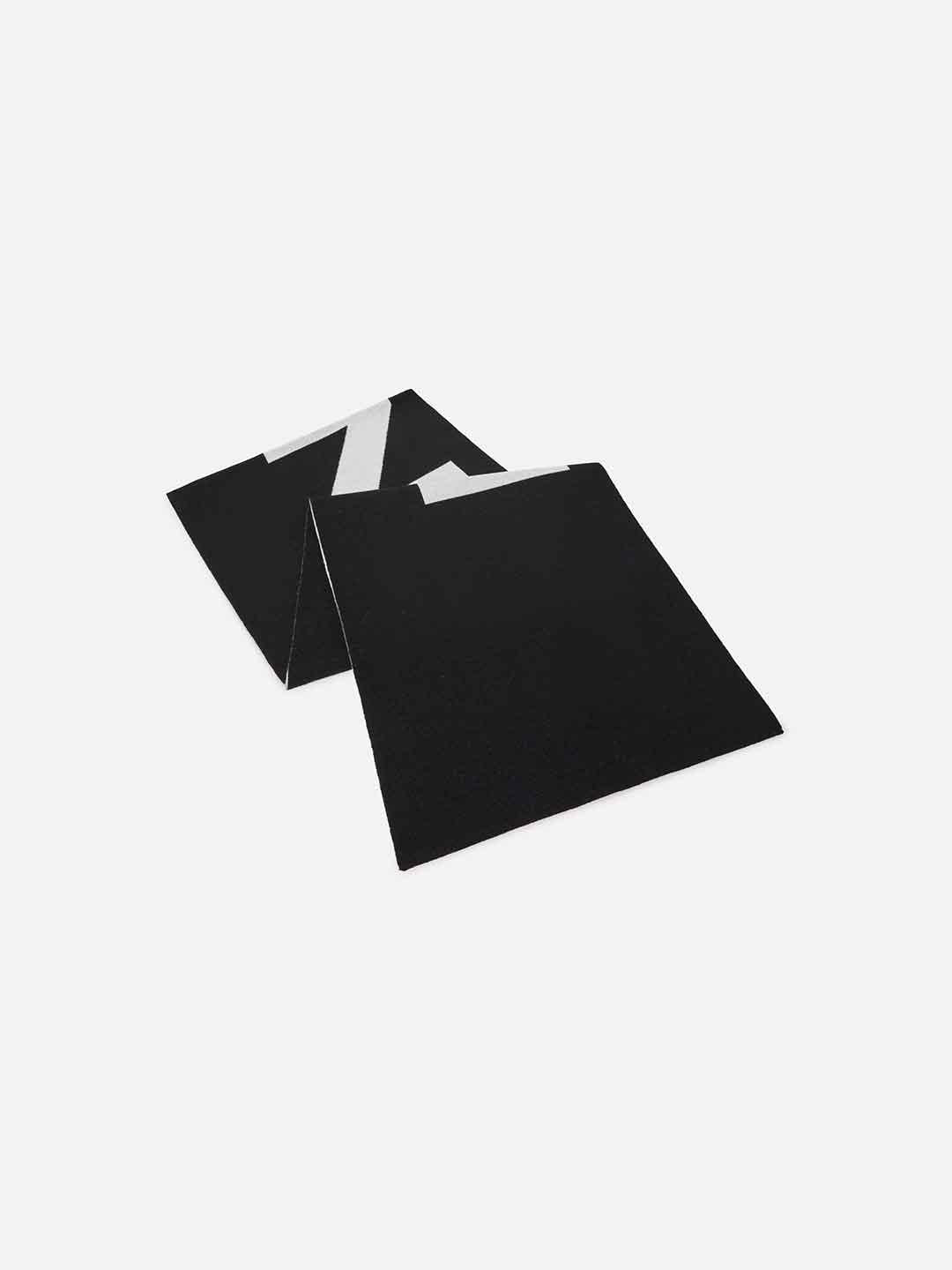 Pinko sciarpa nero con logo lettering