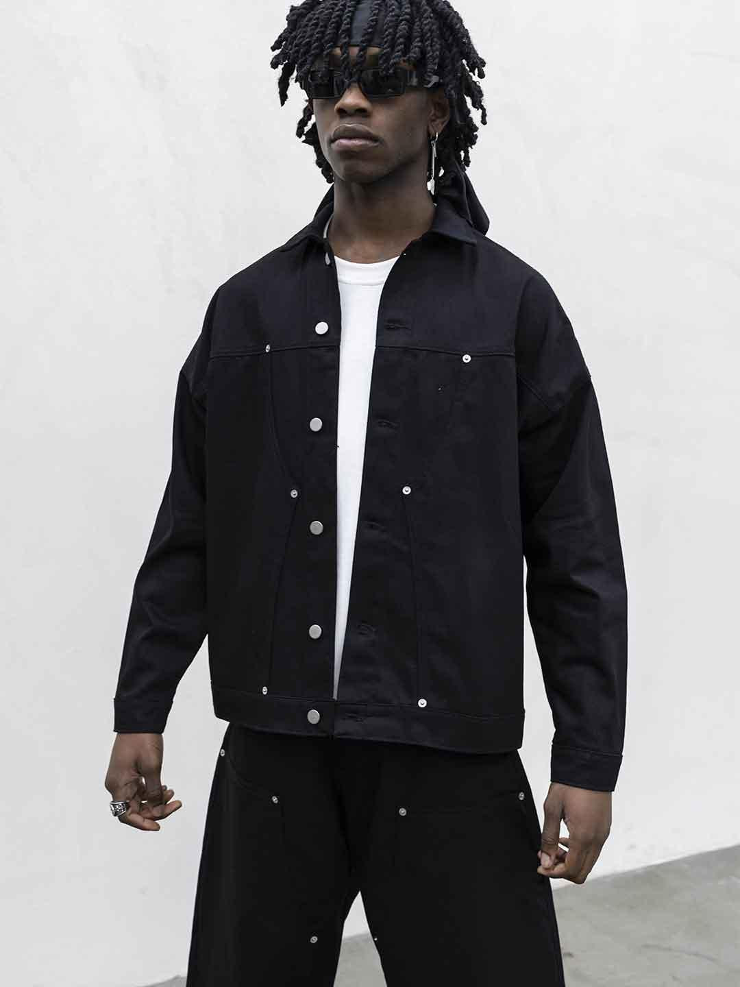 Present Day Carpenter coordinato nero in jeans