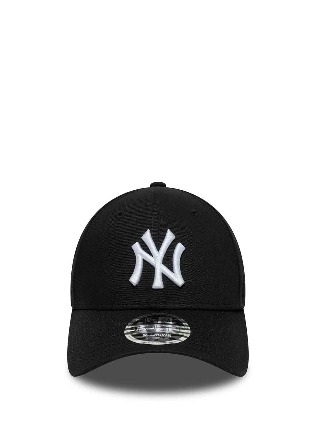 New Era 9FORTY cappello nero con logo bianco