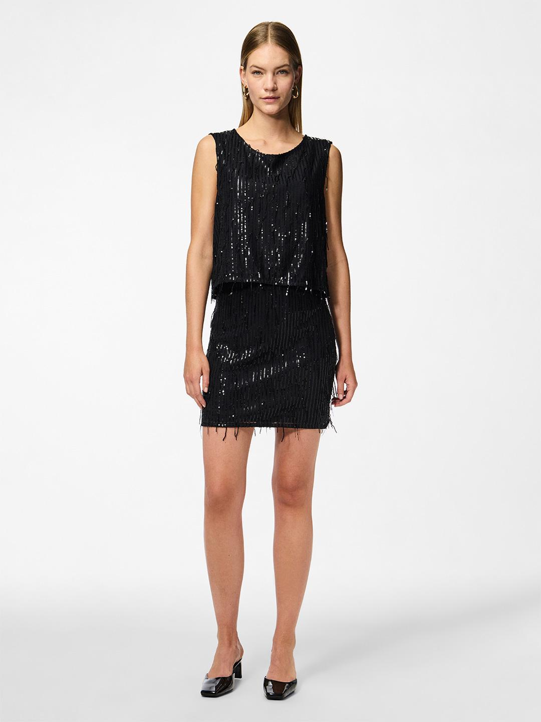 Pieces top nero con pailettes