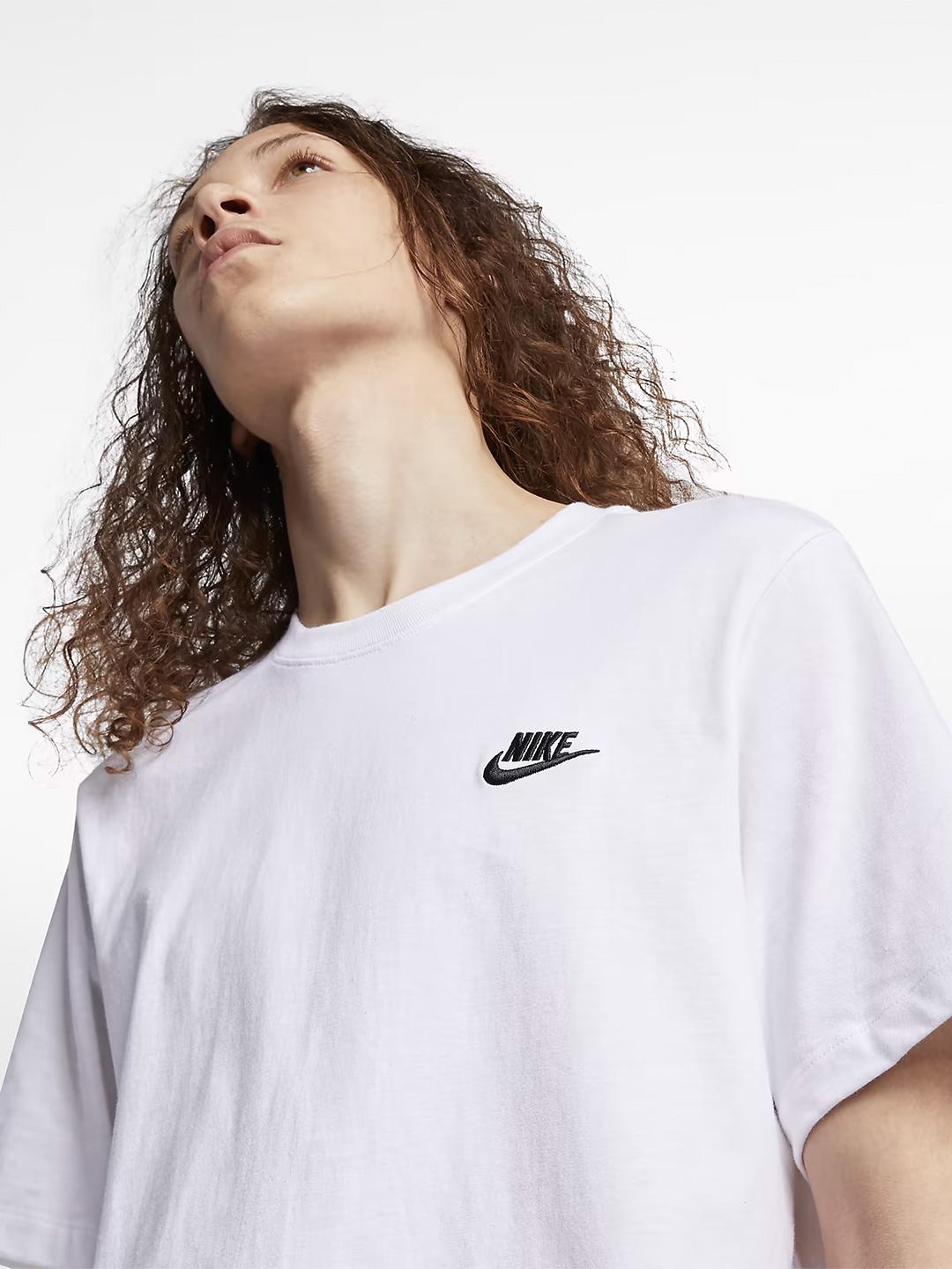 Nike t-shirt bianco con logo nero