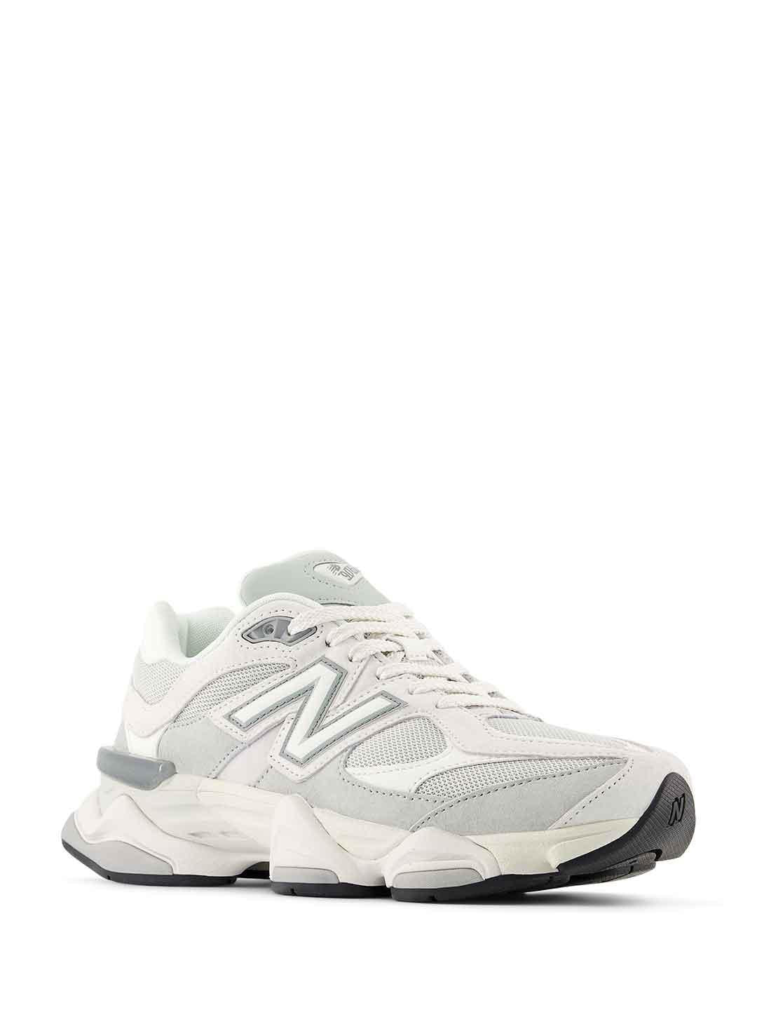 New Balance 9060 sneakers bianco con linguetta verde
