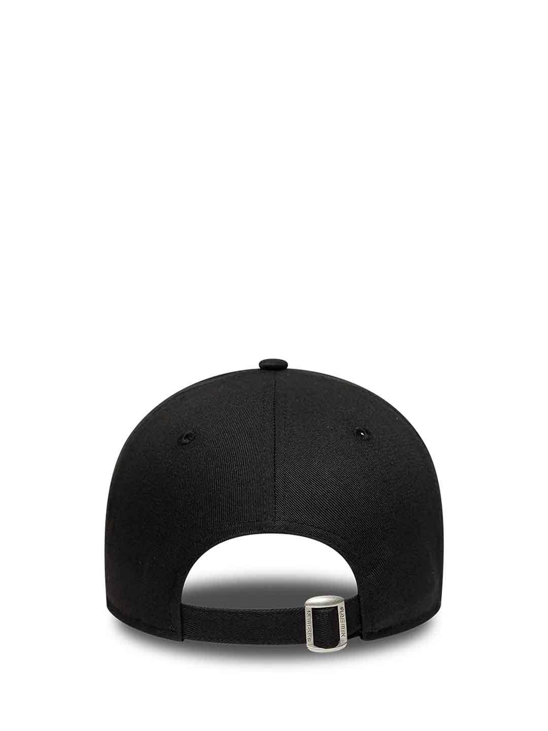 New Era 9Forty cappello nero con logo mucca NY