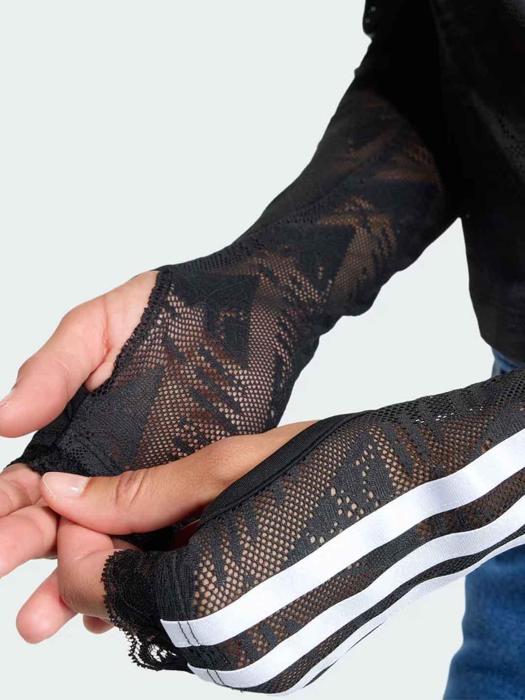 Adidas t-shirt nero in pizzo