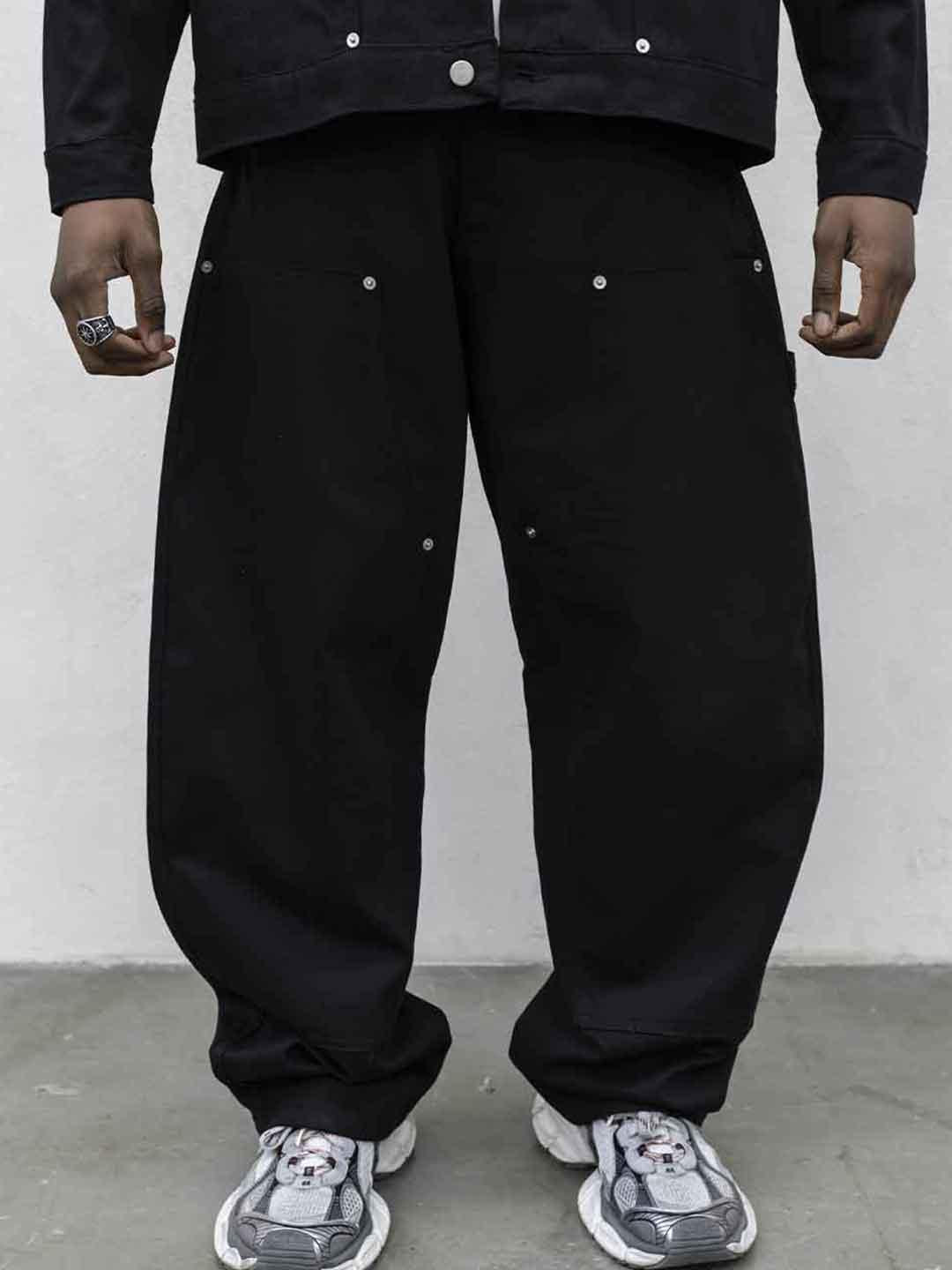 Present Day Carpenter coordinato nero in jeans