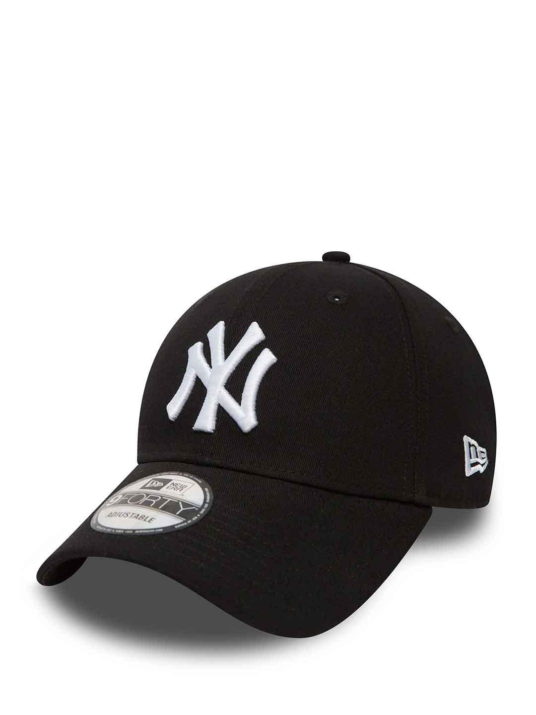 New Era 9Forty cappello nero con logo bianco