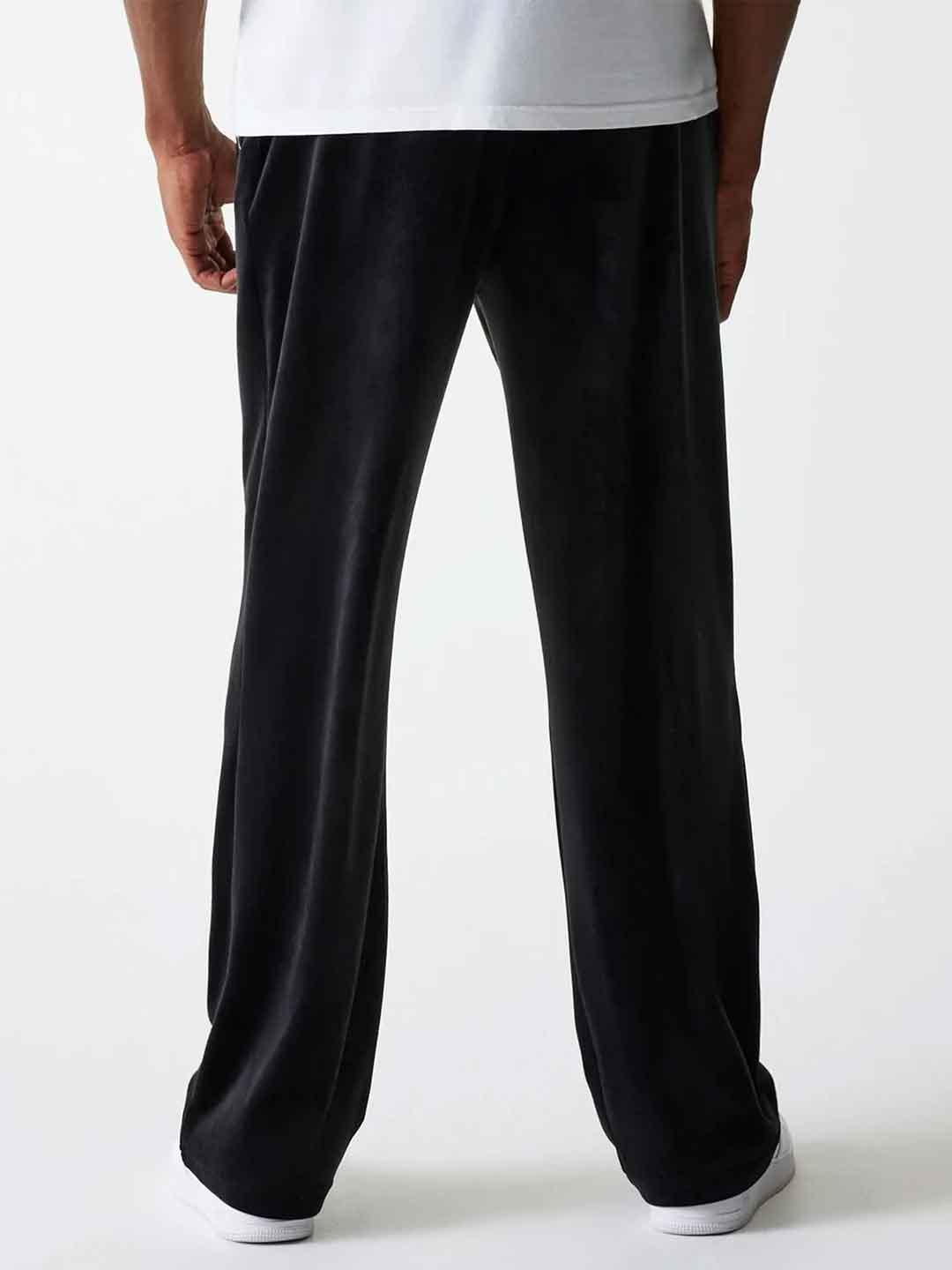 New Era pantalone nero in ciniglia