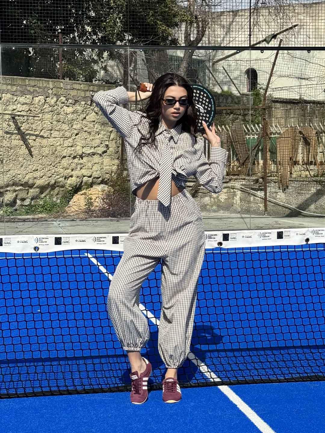 Tensione In pantaloni a quadri