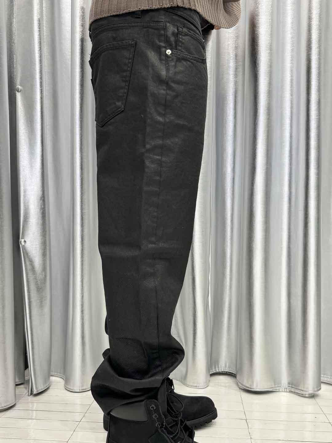 Cianotic Straight Fit jeans nero spalmato