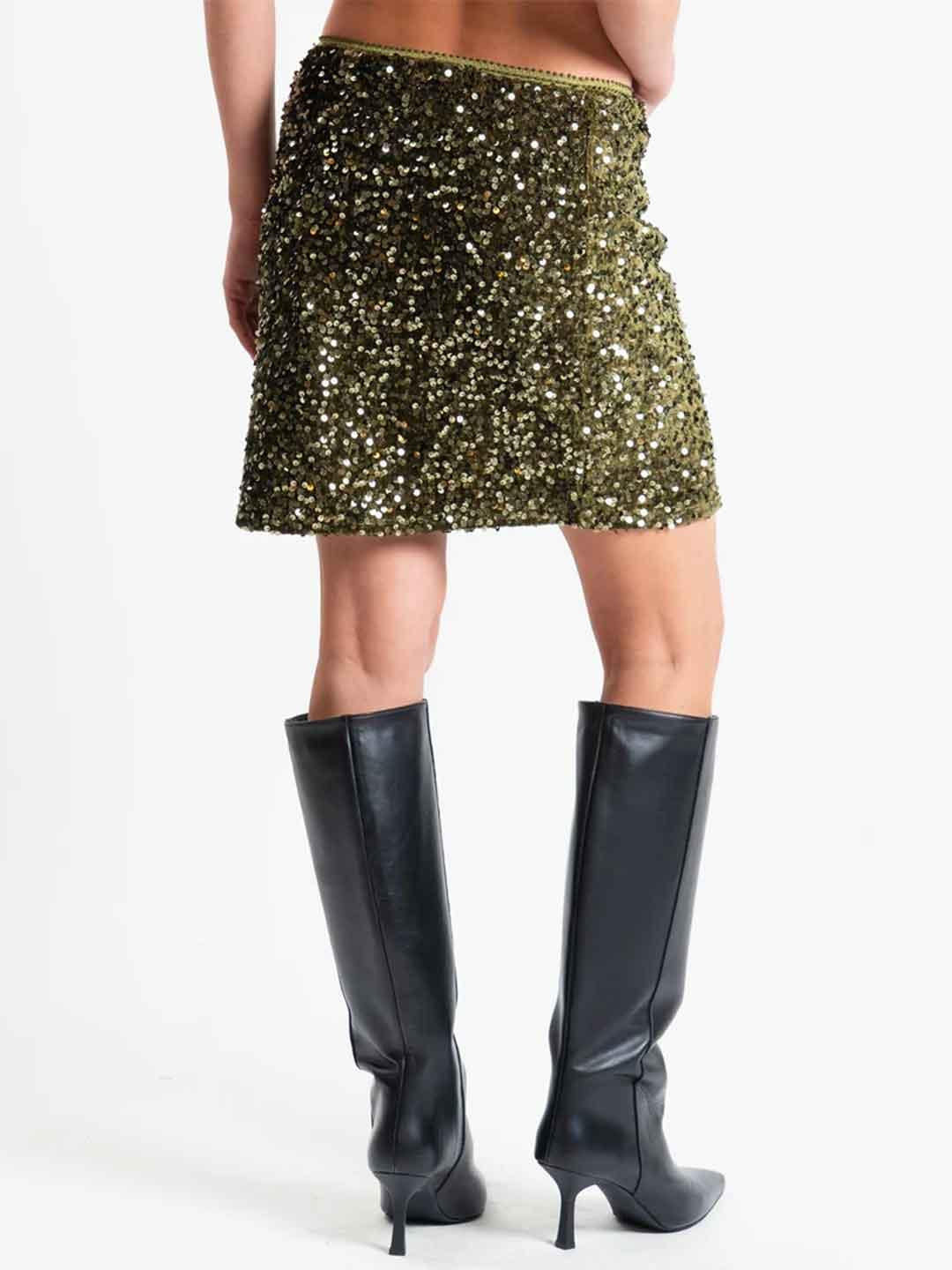Tensione In gonna verde in paillettes