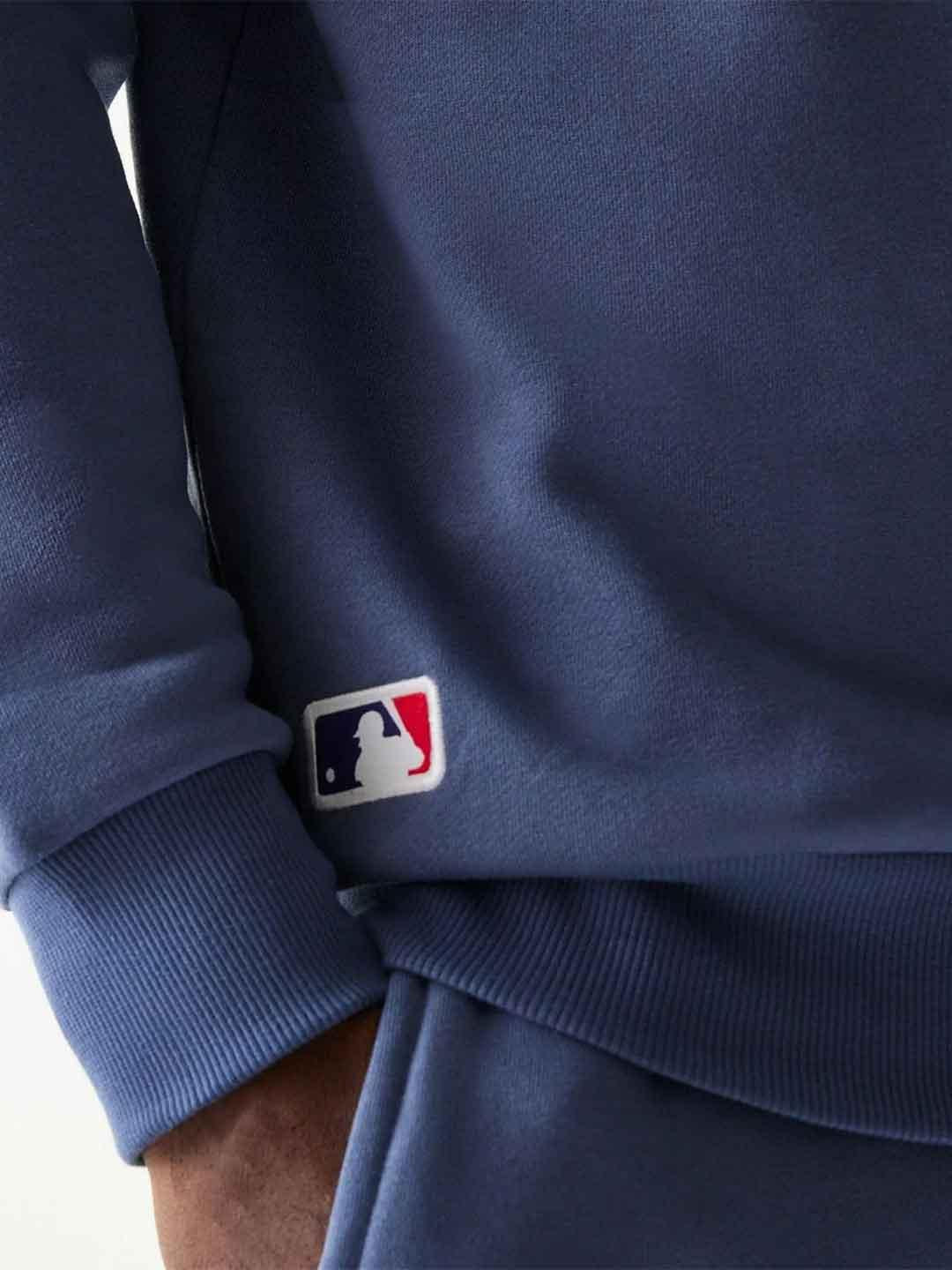 New Era felpa celeste con logo azzurro