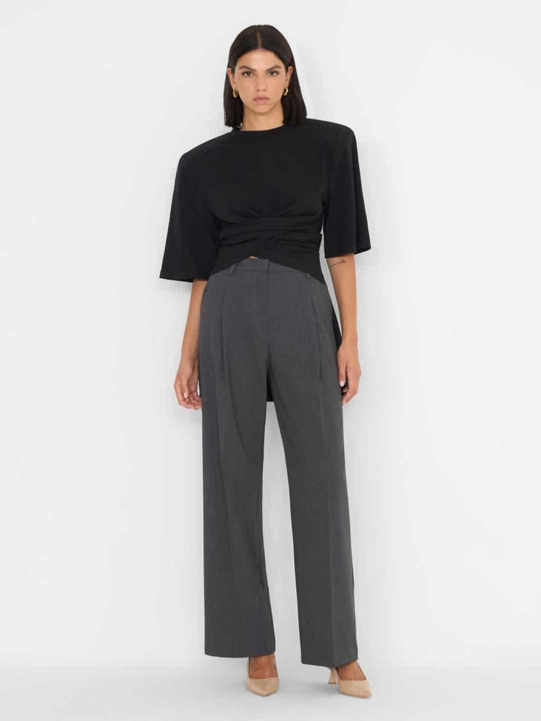 Silence Twisty t-shirt nero con spalline