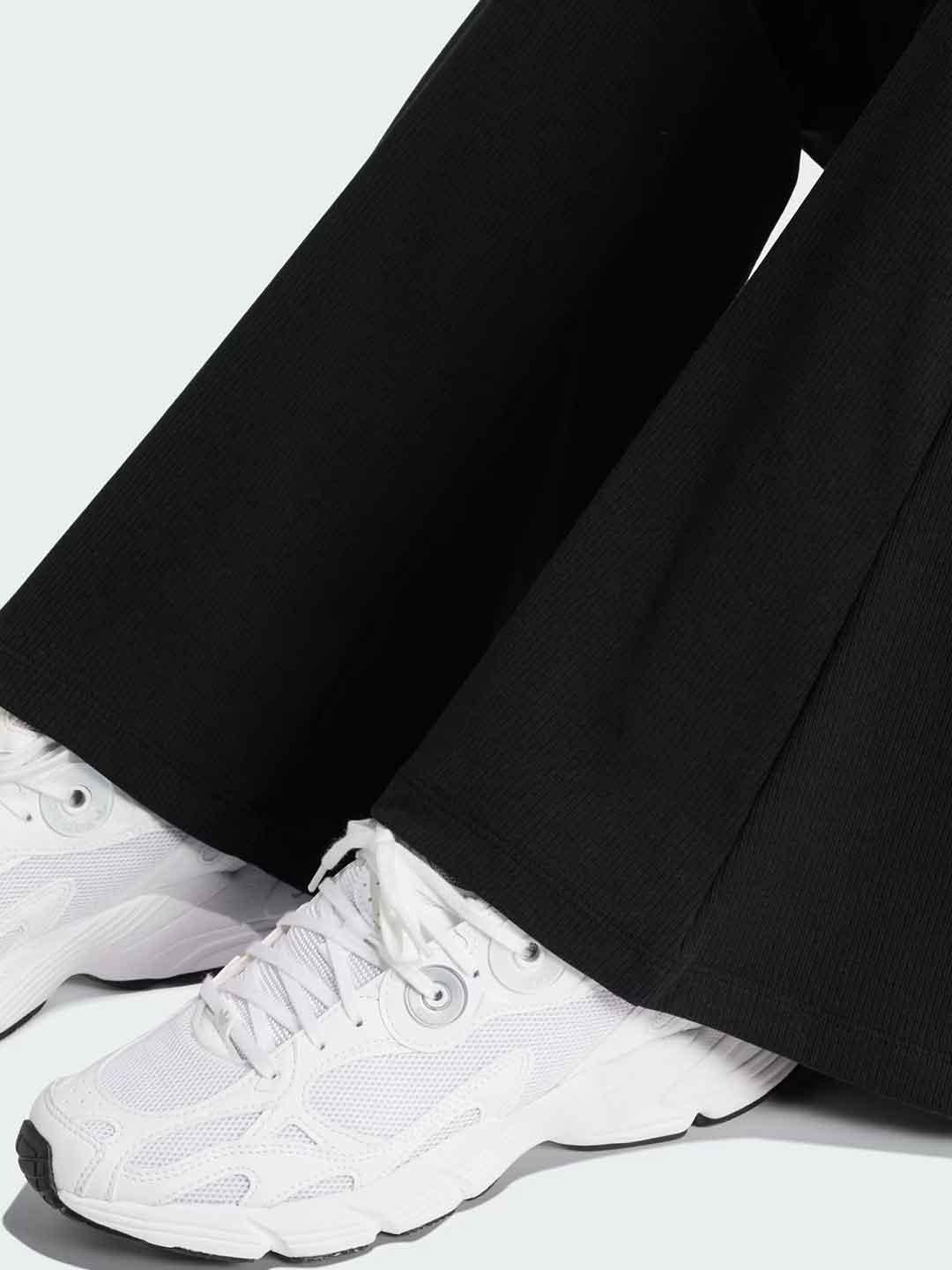 Adidas leggings nero a zampa
