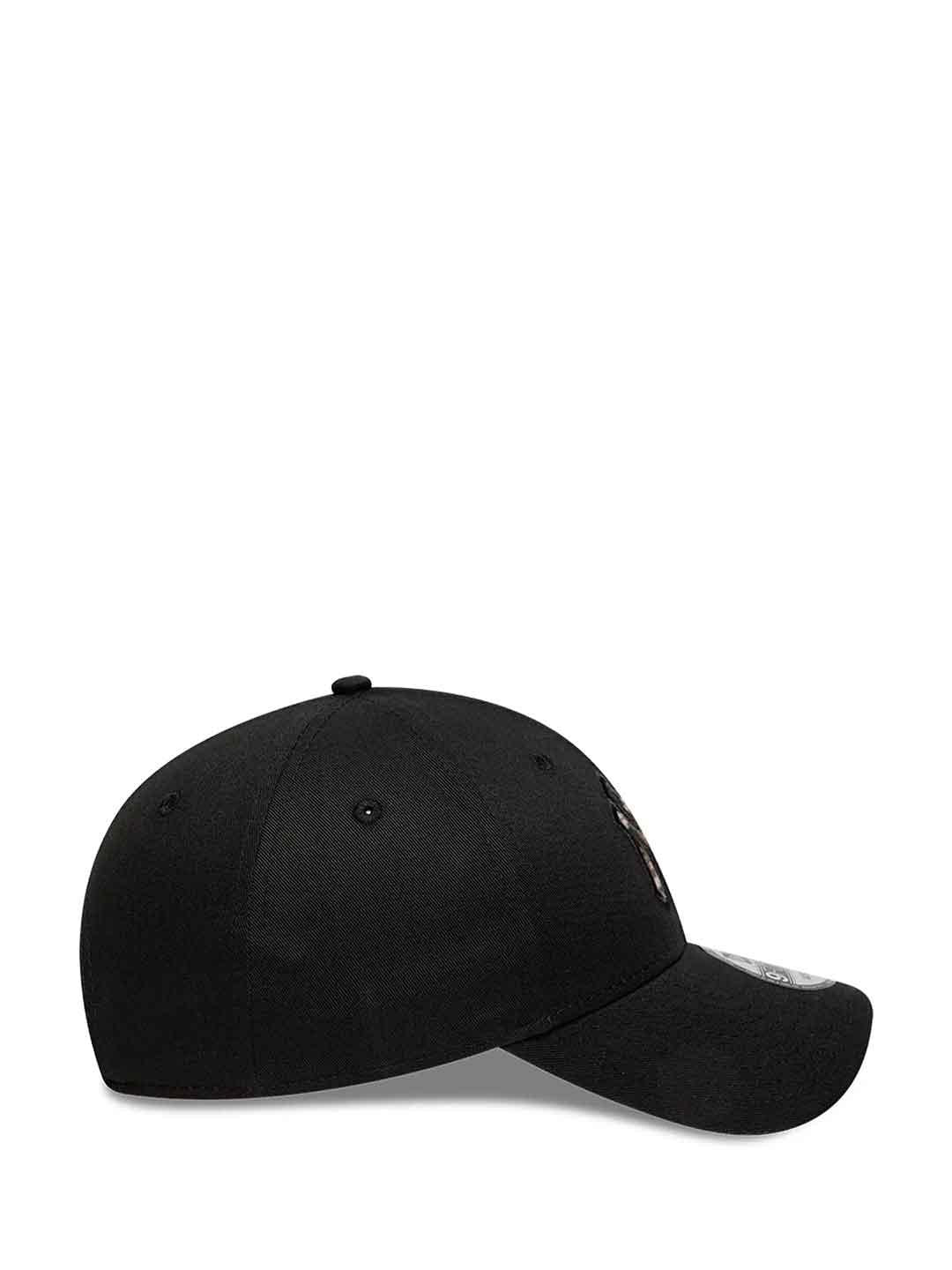 New Era 9Forty cappello nero con logo mucca NY