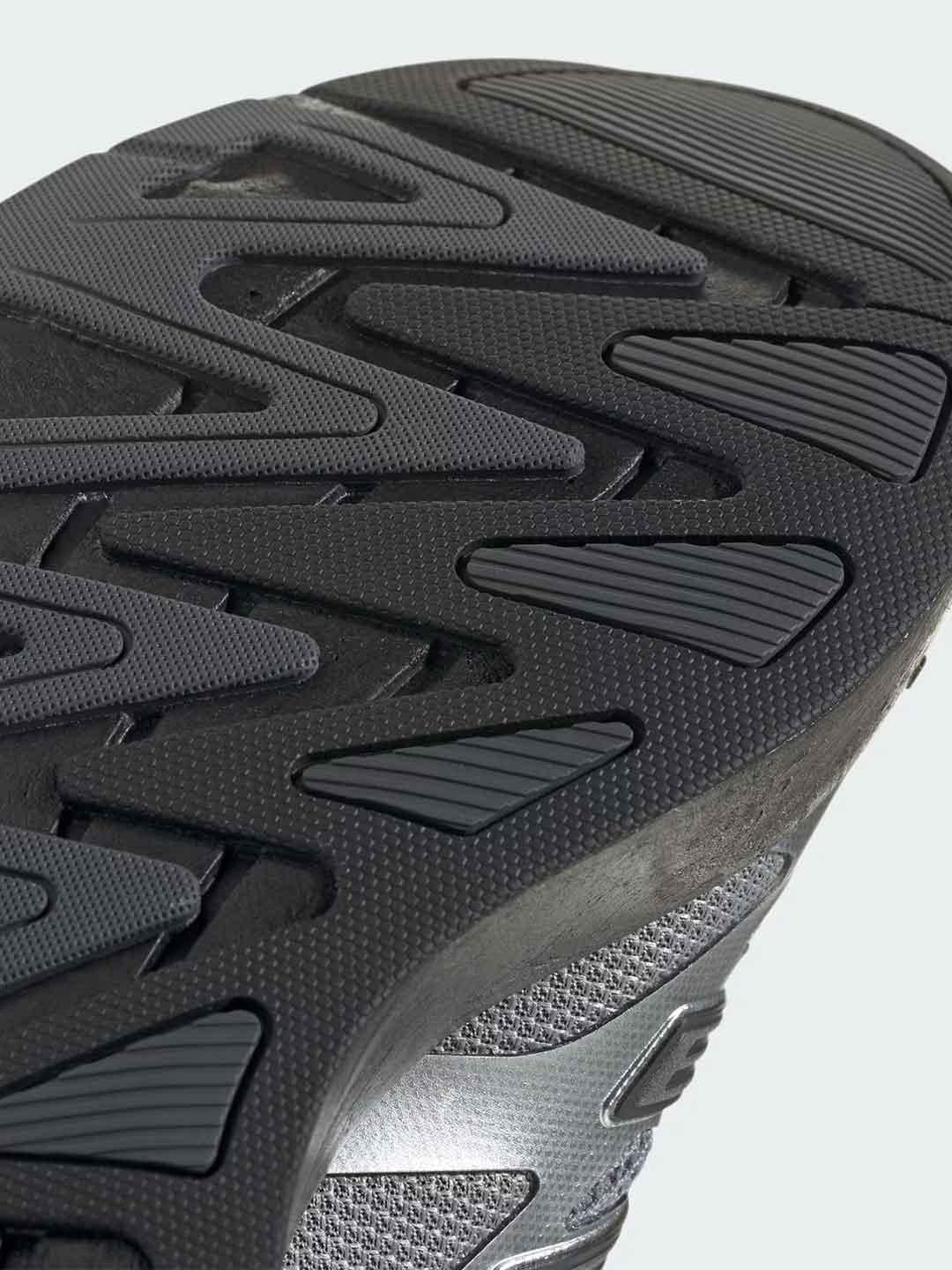Adidas Adizero Aruku sneakers argento