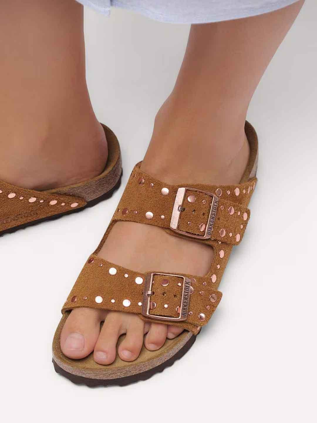 Birkenstock Arizona Rivet sandali cuoio con borchie