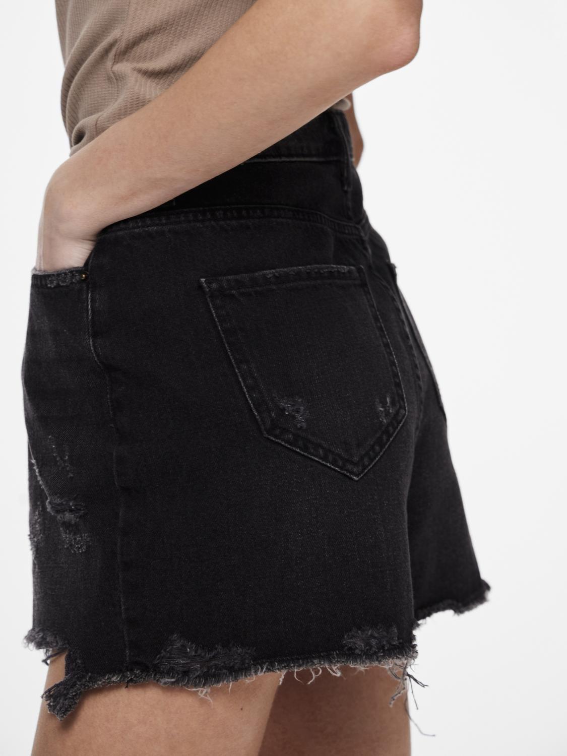 Pieces shorts nero in denim