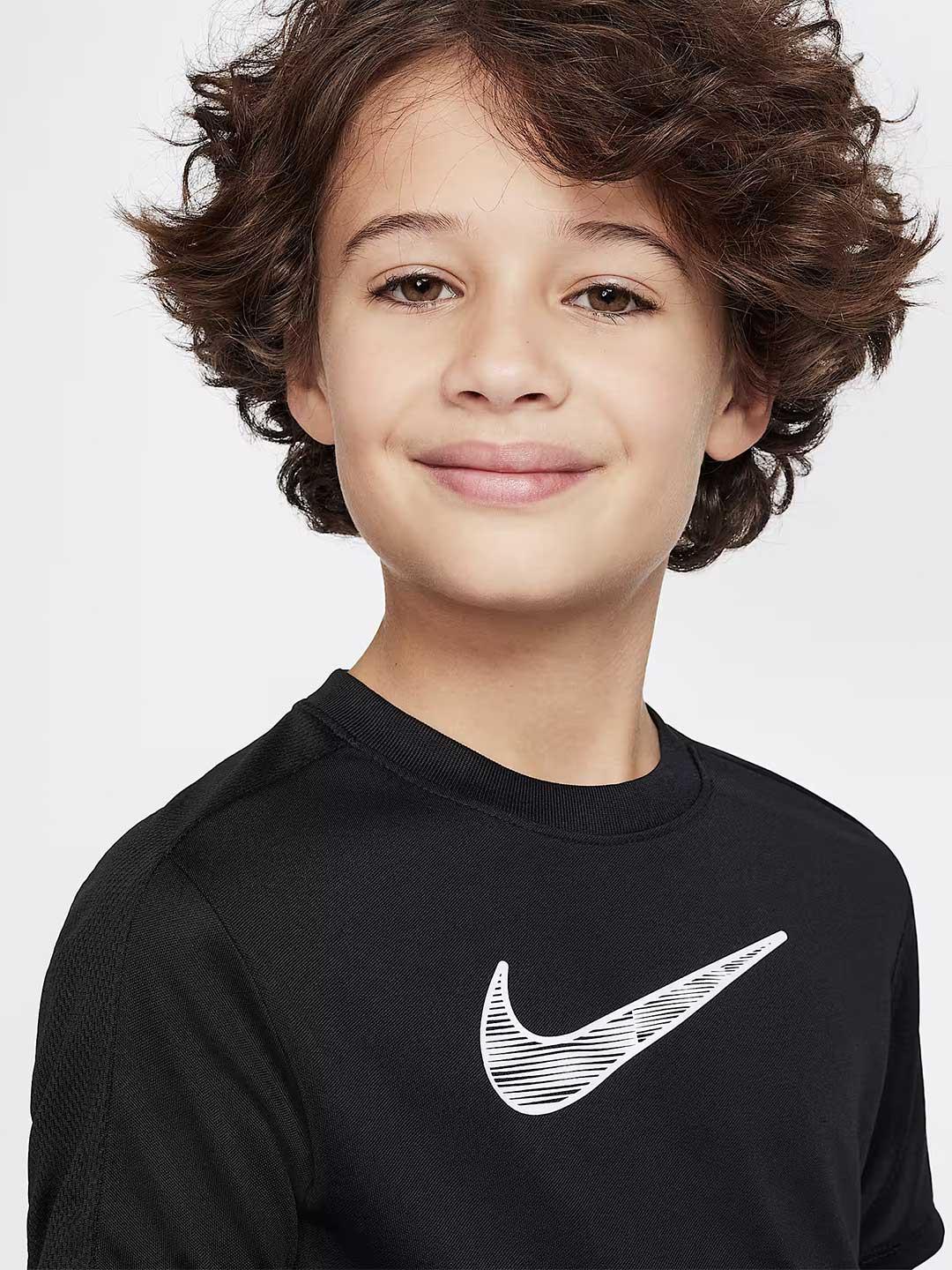 Nike t-shirt kids nero con logo bianco