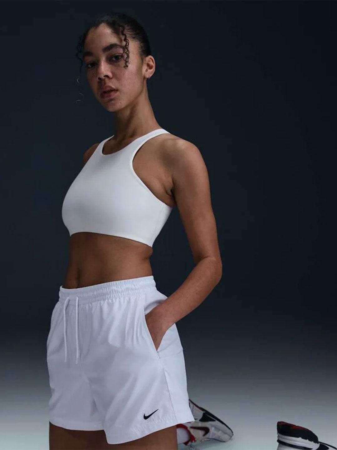 Nike shorts bianco
