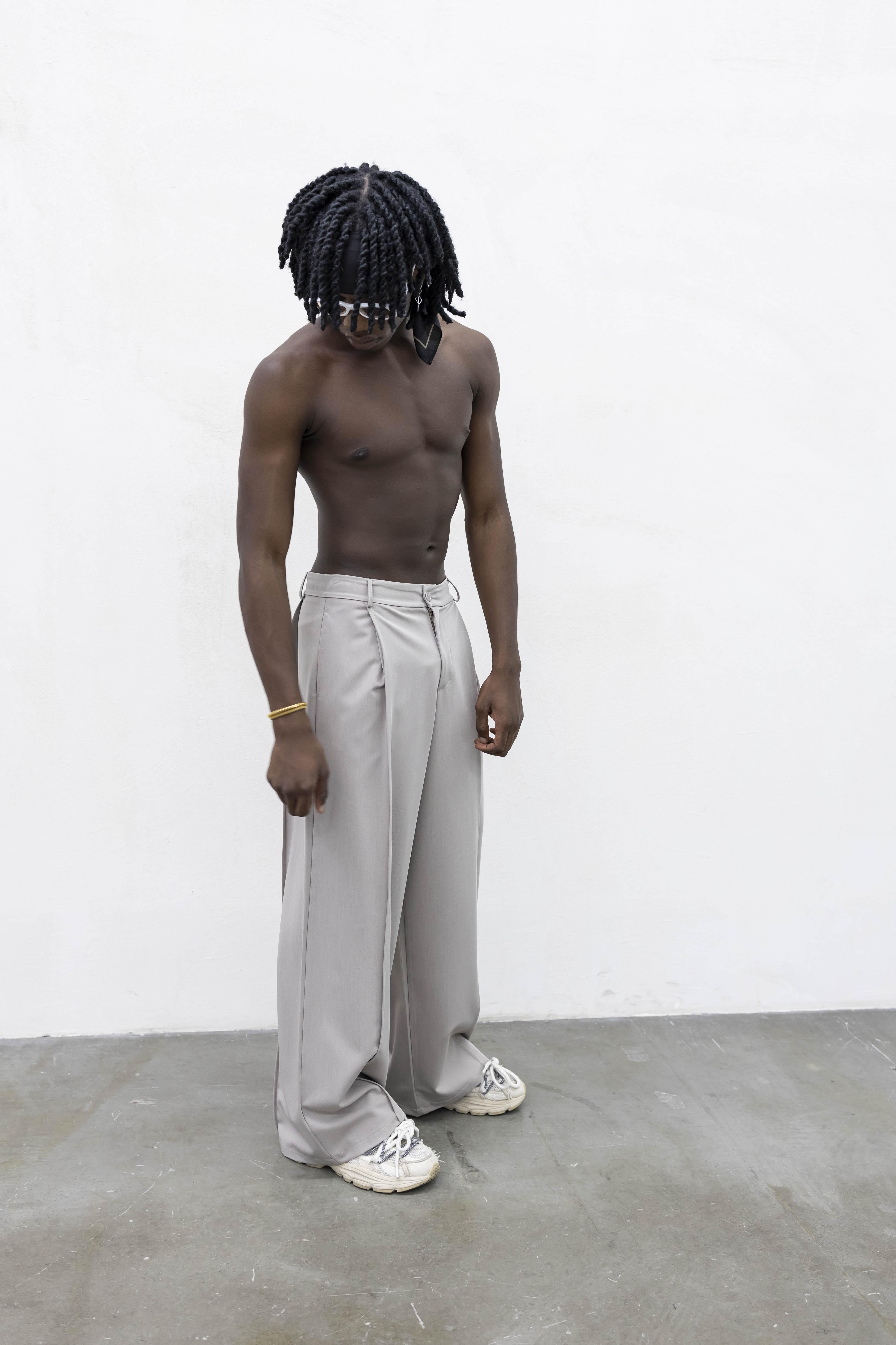 Present Day All Pinces pantaloni beige