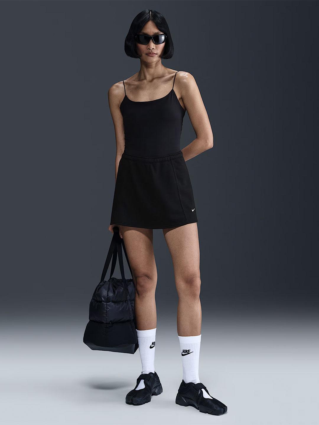 Nike shorts nero con logo bianco