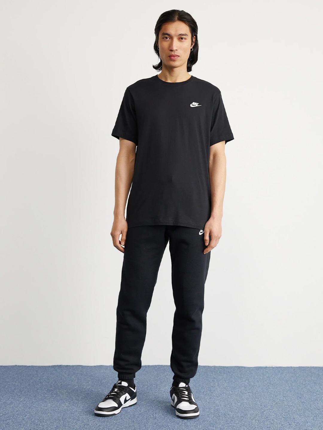 Nike t-shirt nero con logo bianco