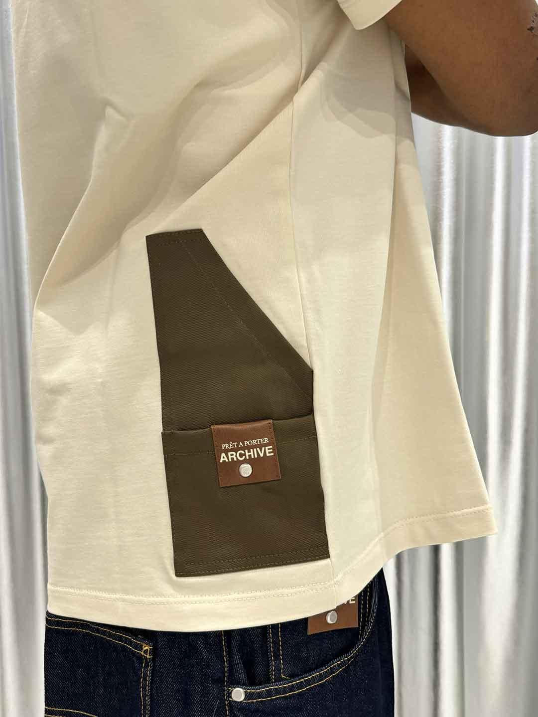 Pret a Porter t-shirt beige con taschino