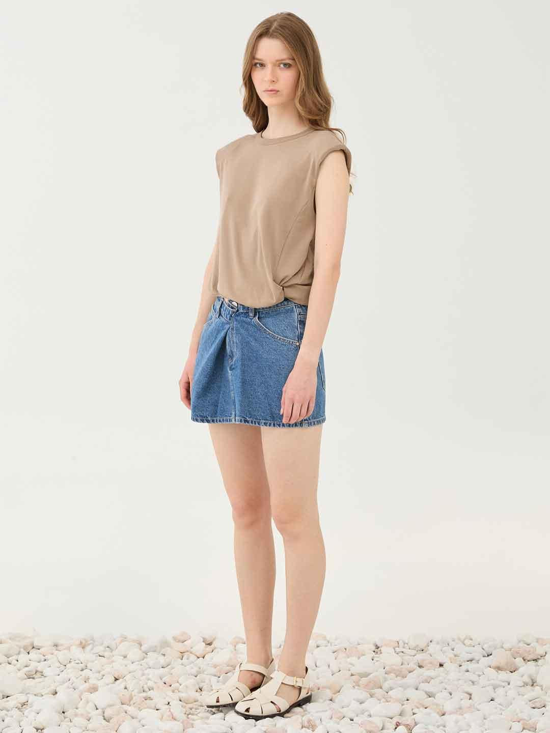Eleh t-shirt beige con spalline