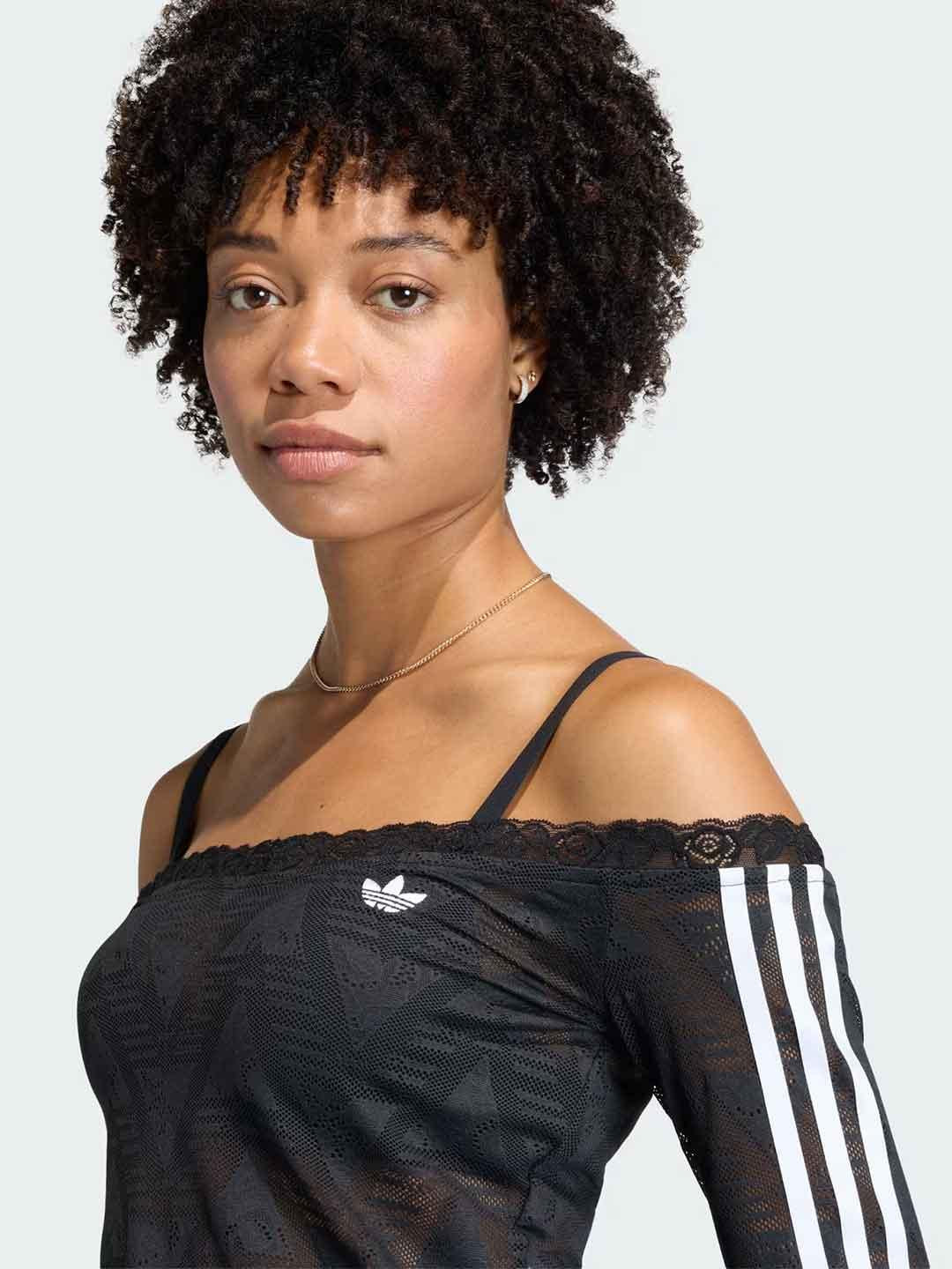 Adidas t-shirt nero in pizzo