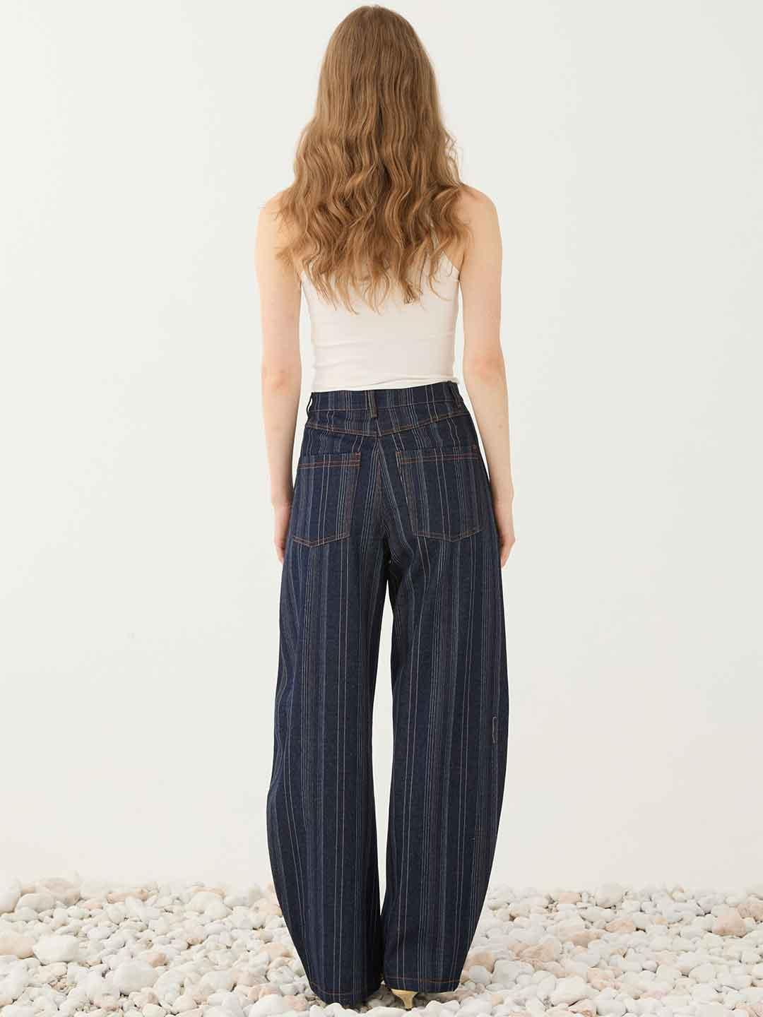 Eleh jeans blu con cuciture