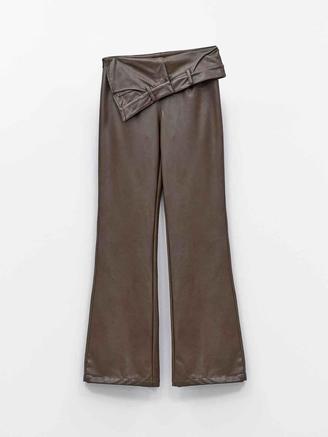 Eleh pantalone marrone in pelle con risvolto
