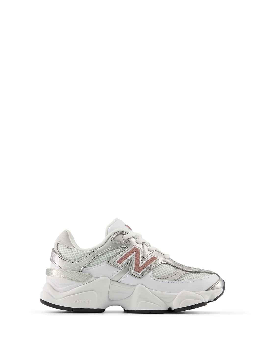 New Balance 9060 sneakers kids bianco con logo rosa