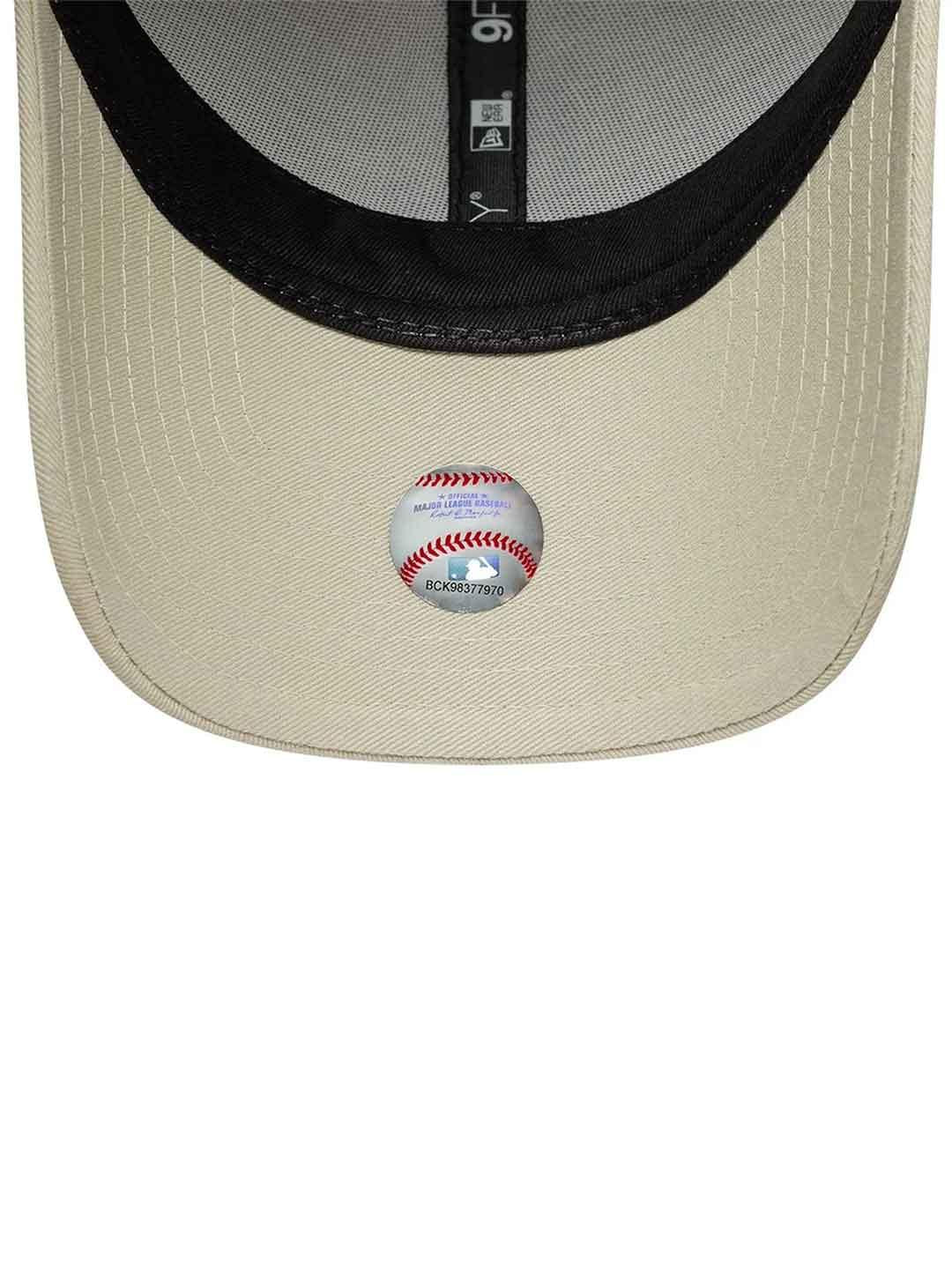 New Era 9Forty cappello beige con logo giraffa LA
