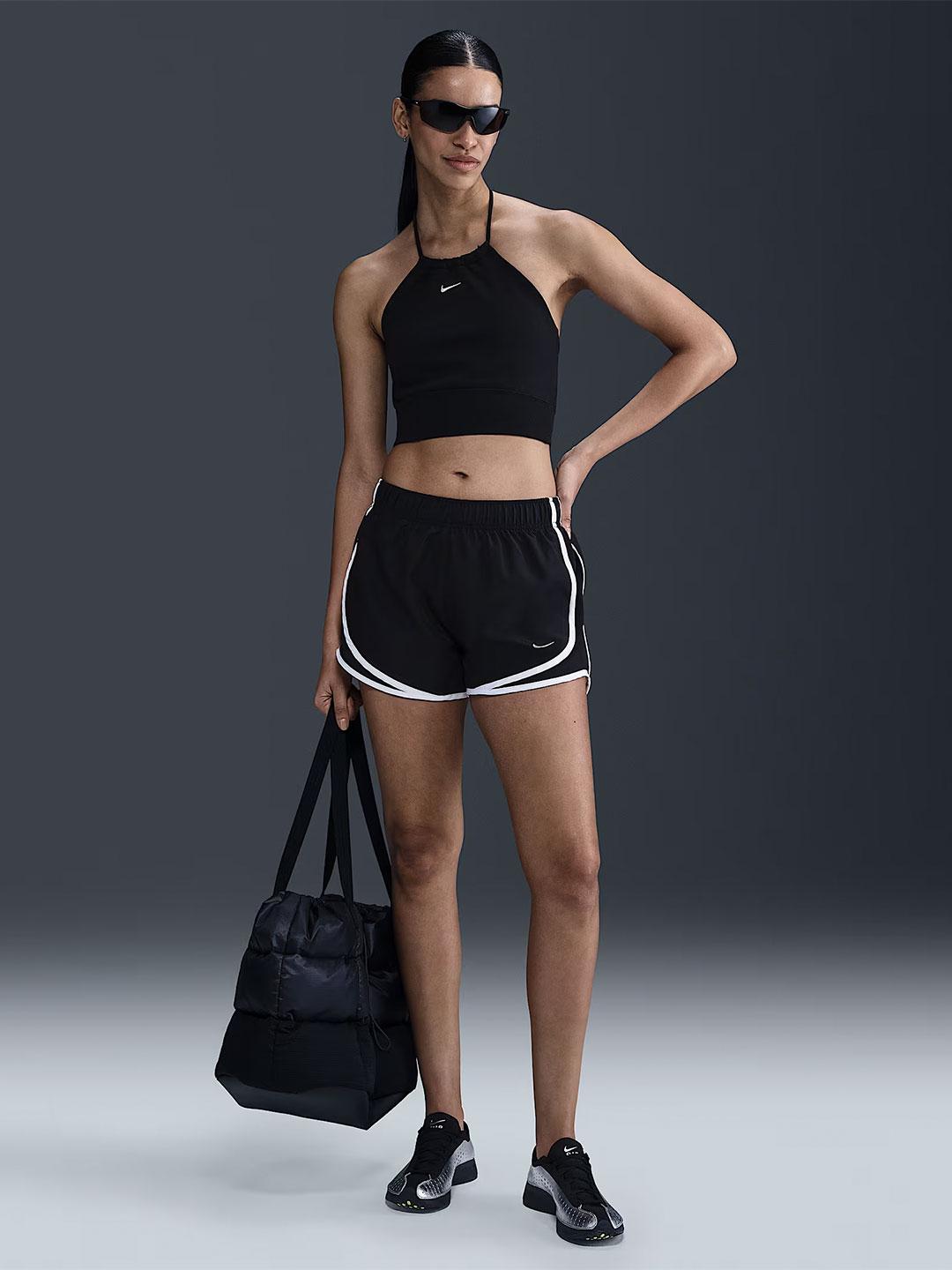 Nike top nero con scollo all'americana