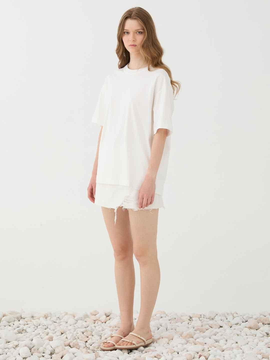 Eleh t-shirt bianco con fiocco sul retro