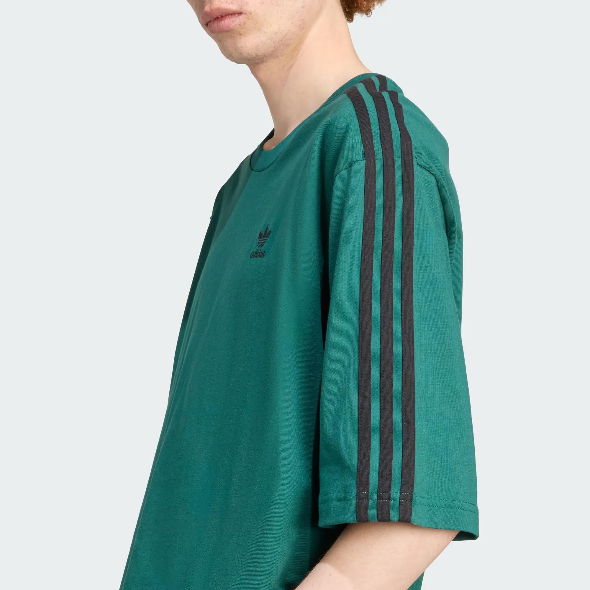 Adidas t-shirt verde oversize