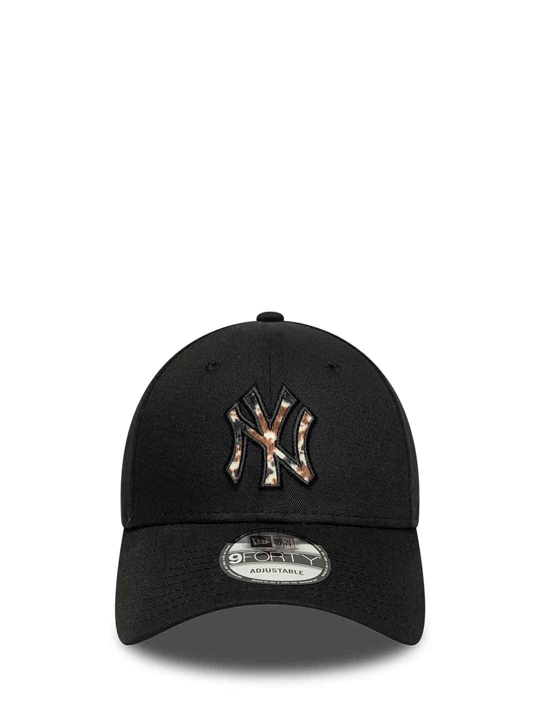 New Era 9Forty cappello nero con logo mucca NY