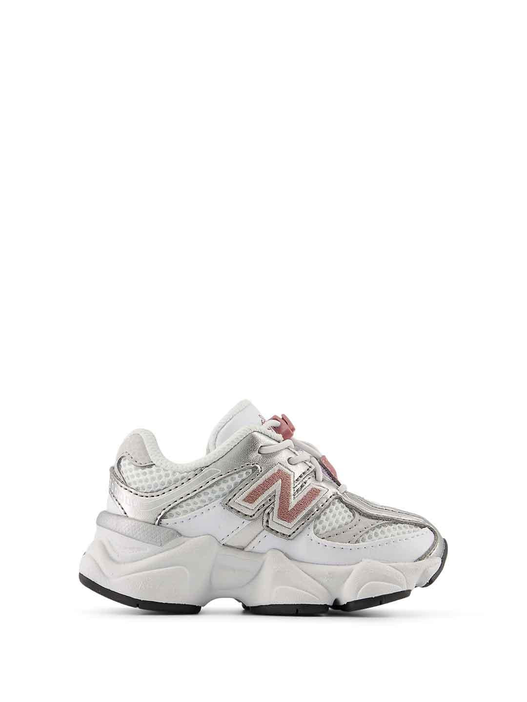 New Balance 9060 sneakers kids bianco con logo rosa