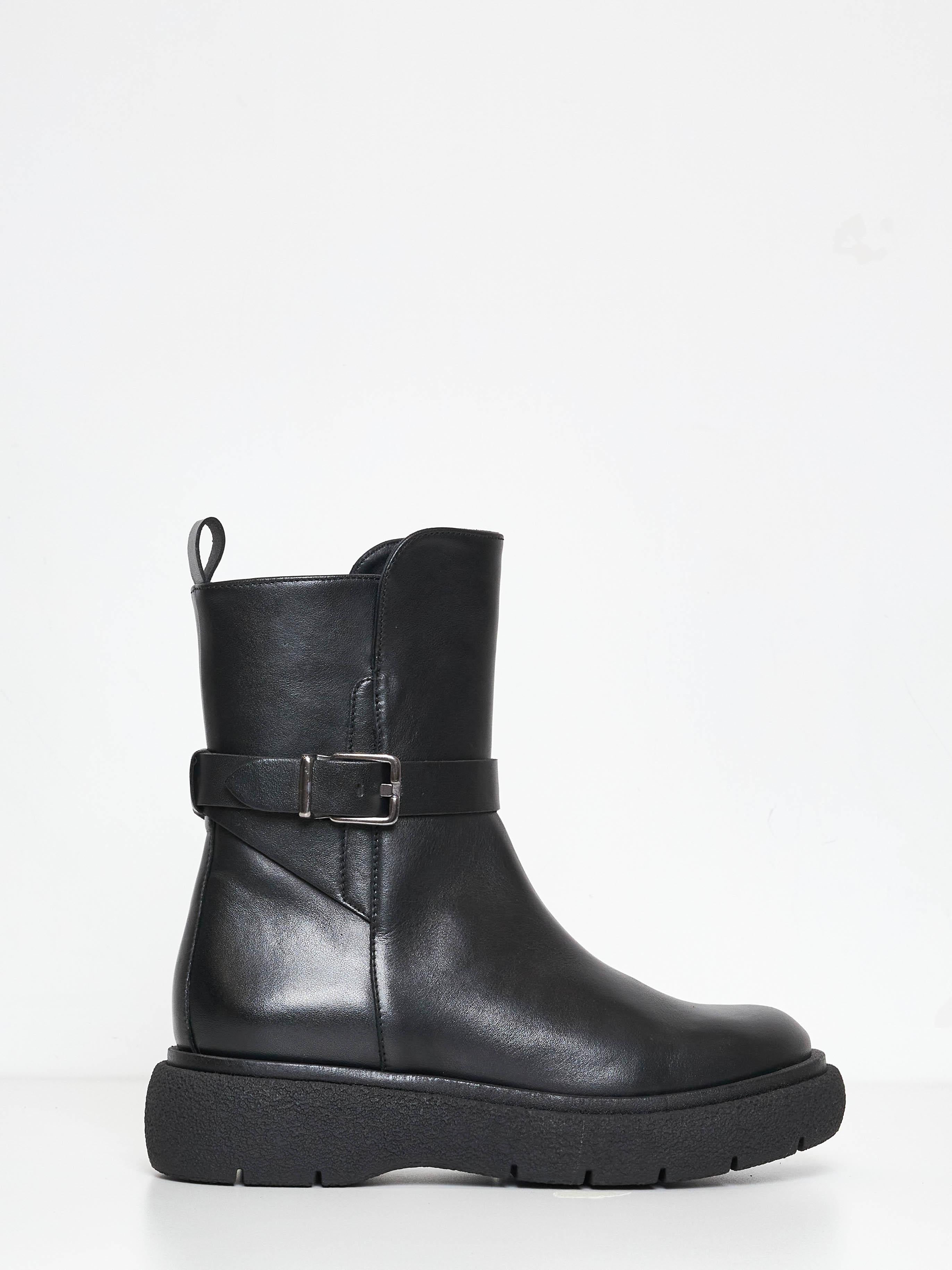 Carmens Sophie Brace anfibio nero con fibbia