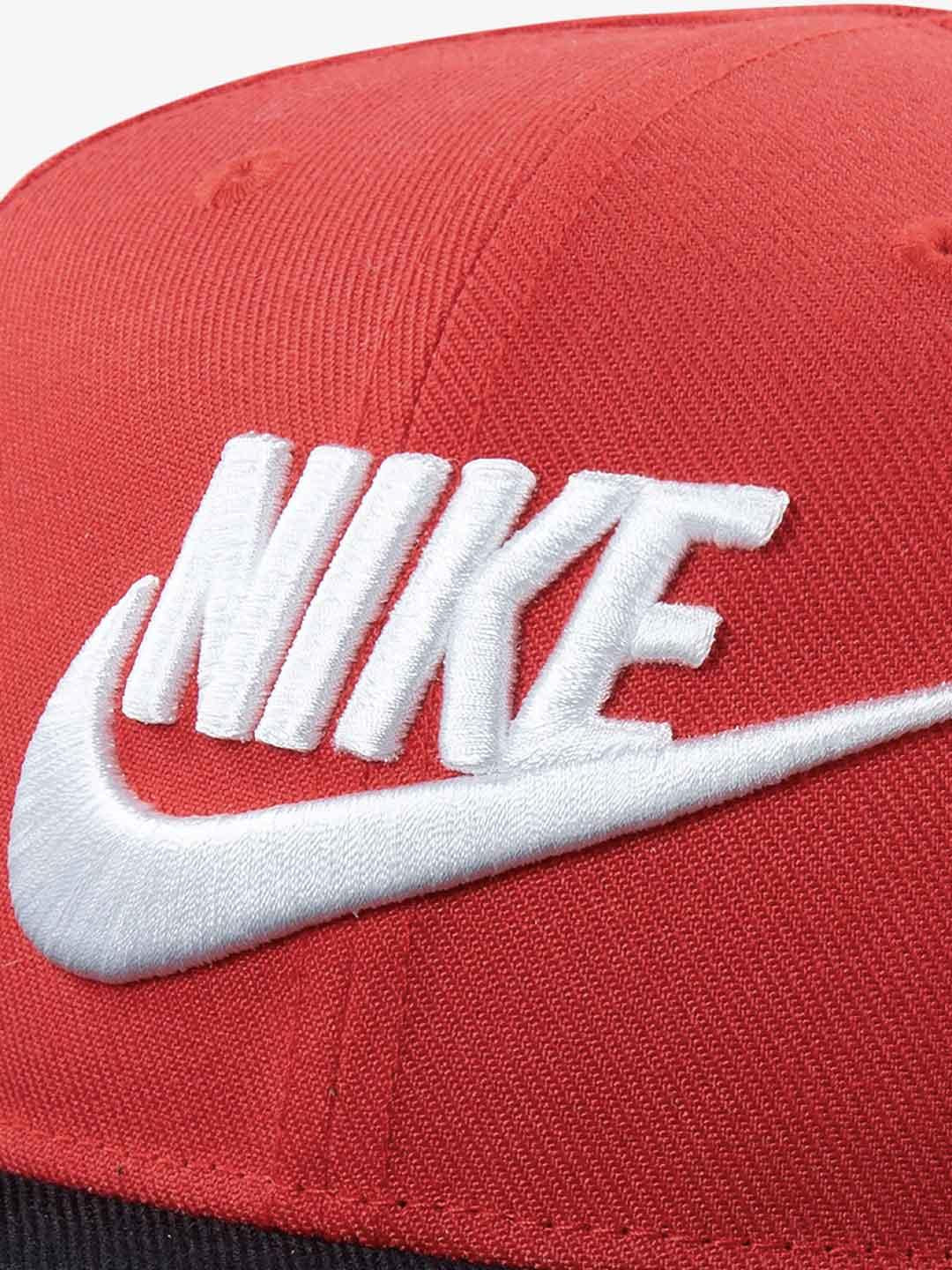 Nike cappello kids rosso con visiera nera